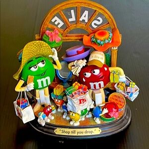 M&M’s Shop Till You Drop! Characters 
By Danbury Mint